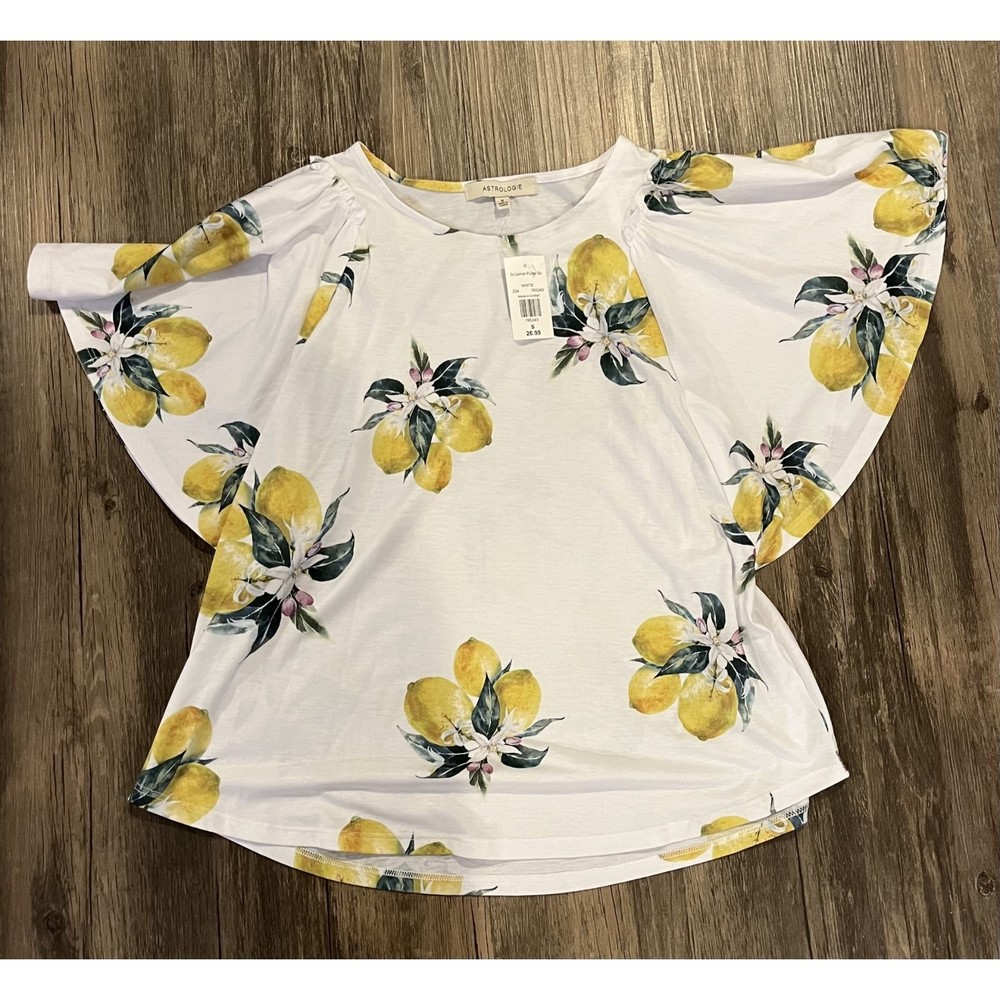 *NWT*Astrologie blouse with lemon design; size S
